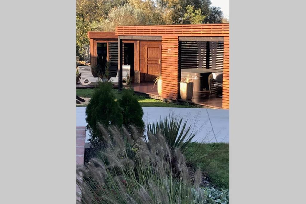 Orchardhouse Farmhouse, Wellness Chrast  외부 사진